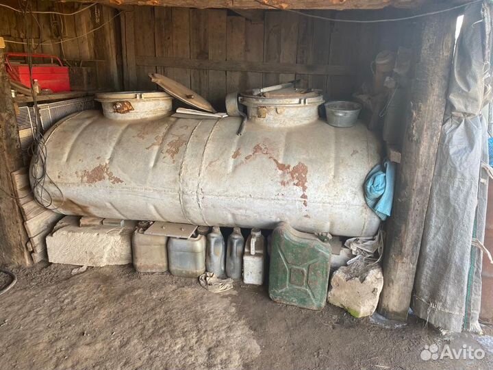 Продаю аллюминиевую бочку