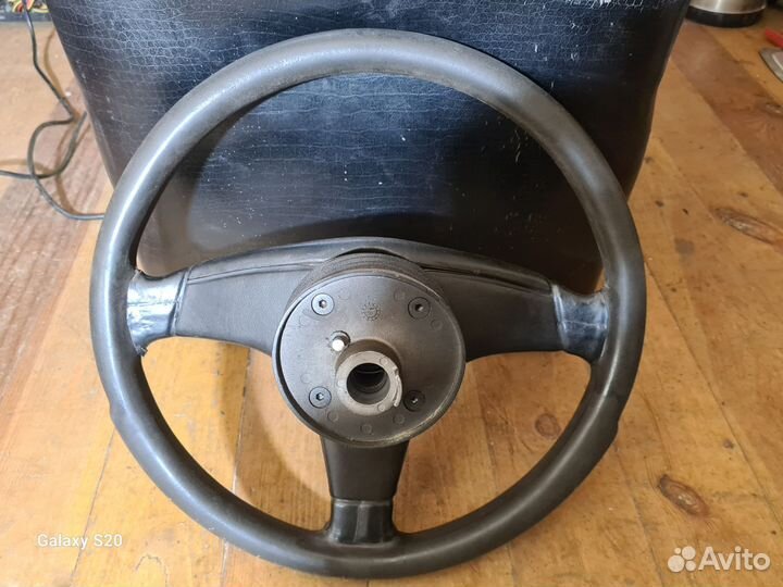 Руль Audi 80/100 тонкий вал Nardi S4