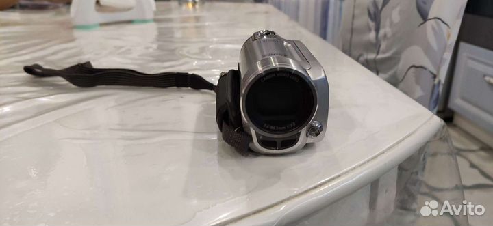 Цифровая видеокамера