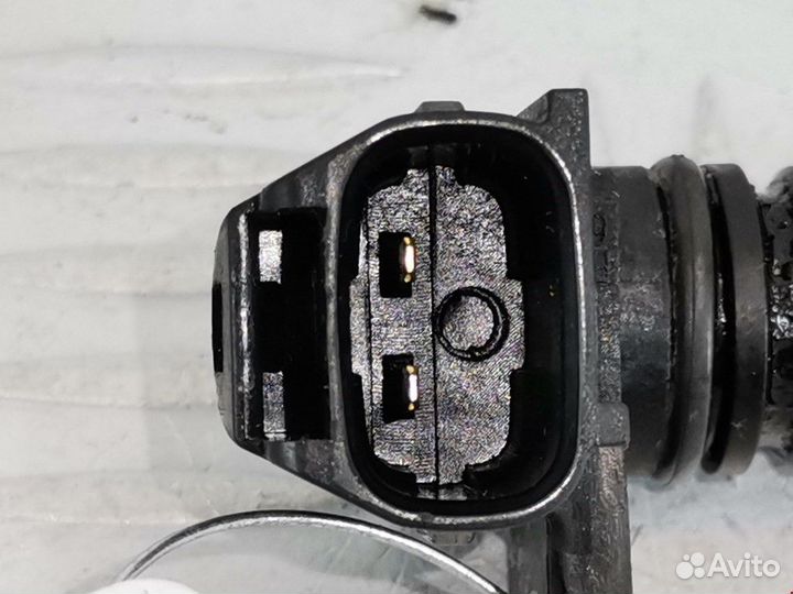 Датчик распредвала Daihatsu Charade 2004