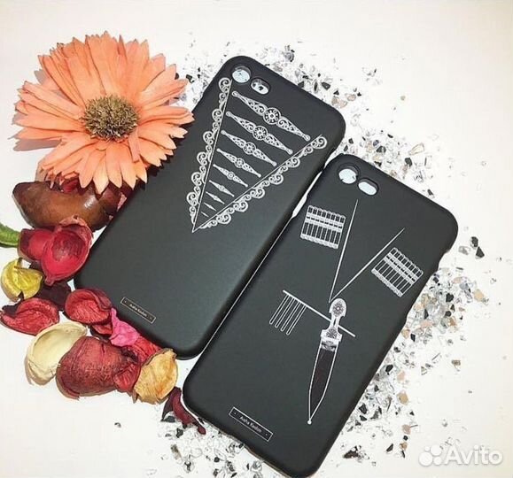 Чехлы на телефон