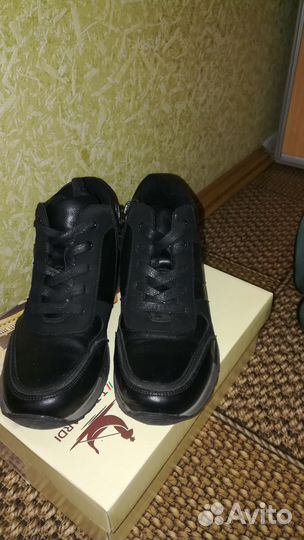 Ботинки 35 размер
