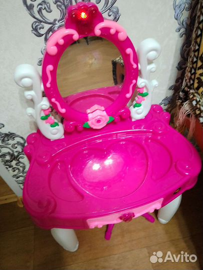 Трюмо с зеркалом детское