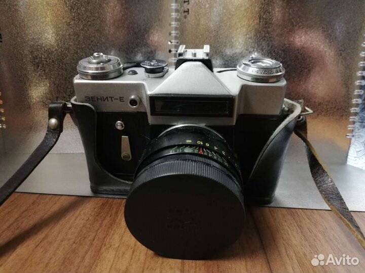 Фотоаппарат Зенит-Е с чехлом СССР