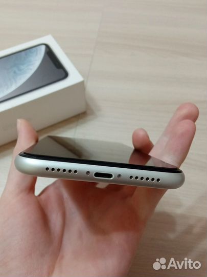 iPhone Xr, 128 ГБ