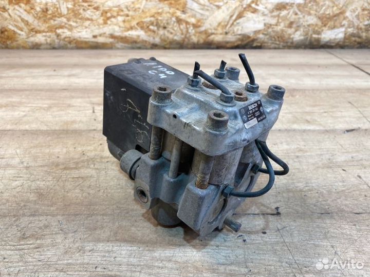 Блок (насос ) ABS Audi 100 C4 2.8
