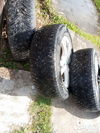 Nokian Tyres Hakkapeliitta 8 205/60 R16