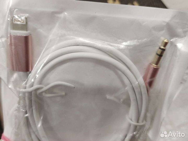 Кабель для iPhone и AUX