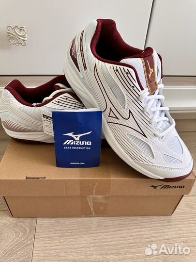 Кроссовки mizuno женские