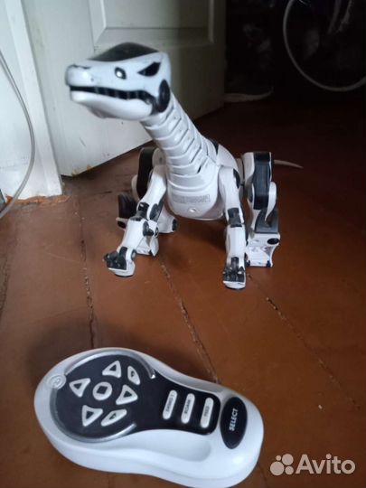 Робот-динозавр