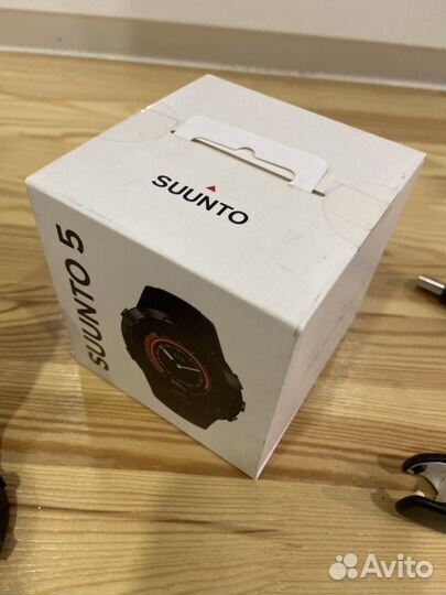 Часы suunto 5