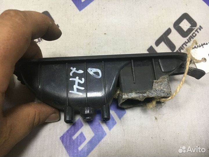 Накладка кнопки стеклоподъемника Рено Меган 2