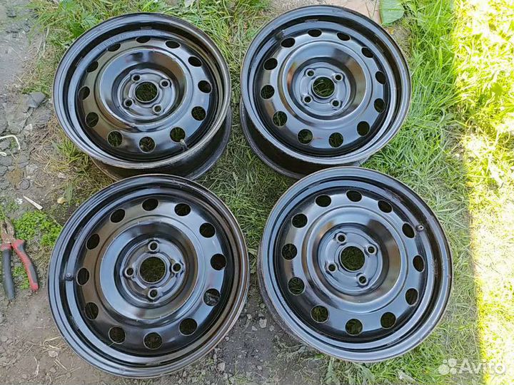 Диски R15 Solaris Rio Polo Rapid Largus Logan