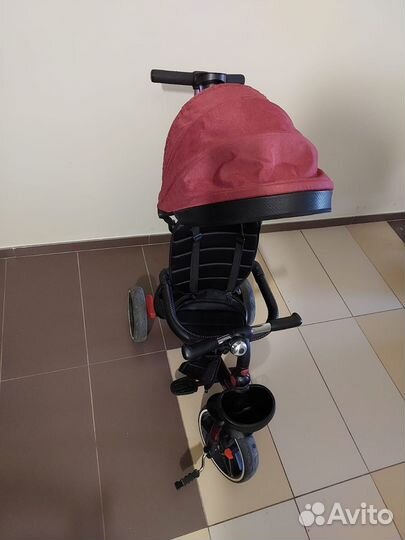 Детский велосипед трехколесный с ручкой