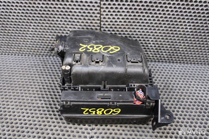 Блок предохранителей Mitsubishi Lancer CS2V 4G15