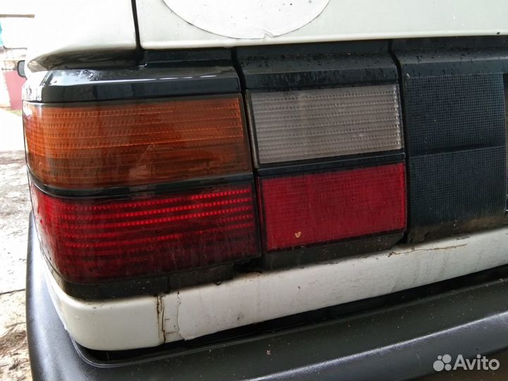 Фары задние VW Passat B3, B4