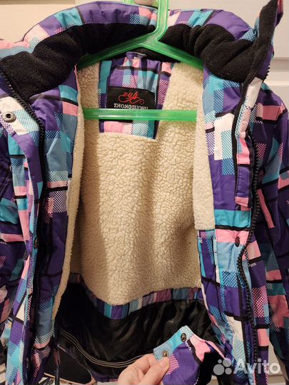 Очень тёплая зимняя куртка 134-140