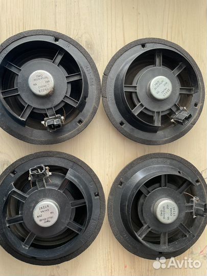 Продам 4 динамика suzuki grand vitara