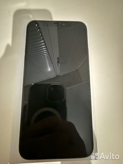 iPhone Xs, 64 ГБ