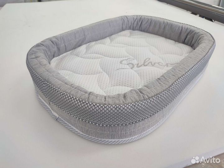 Лежанка для котов и собак новая