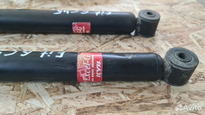 Задние амортизаторы Honda Fit GD-1