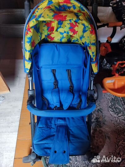 Прогулочная коляска трость