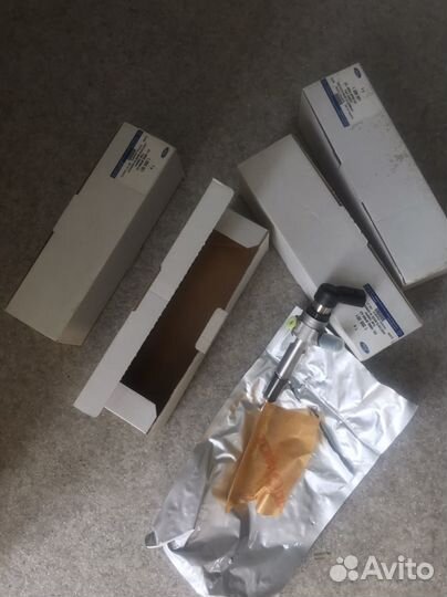 Форсунка топливная Ford Connect 1.8 TDI 90/110