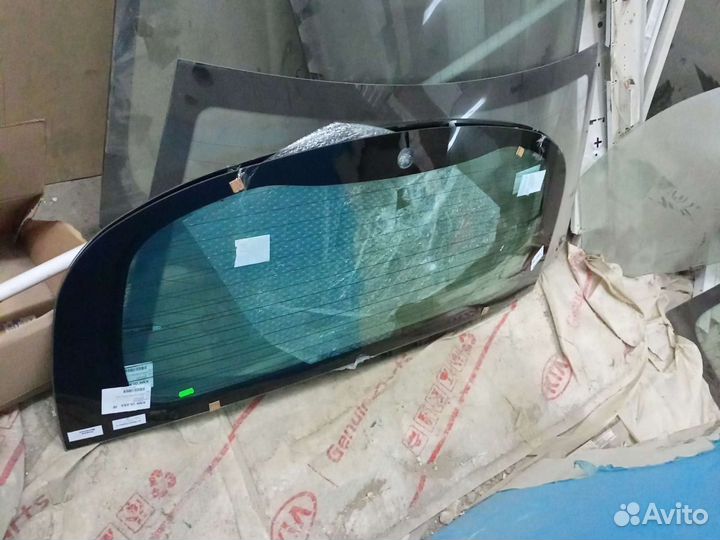 Стекло багажника Рено сандеро2, степвей2 с 2014