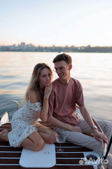 Прогулки на электро катамаране по водохранилищу