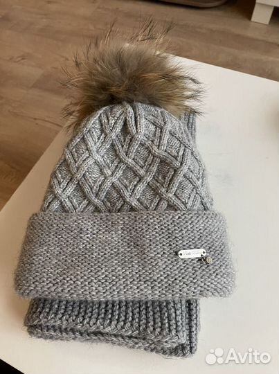 Зимний комплект шапка и снуд