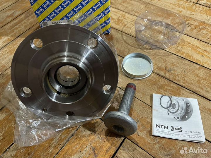 Комплект подшипника ступицы колеса NTN-SNR R154.55