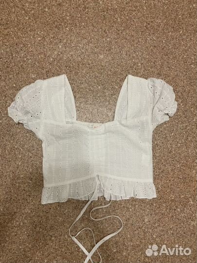 Топ белый с затяжкой