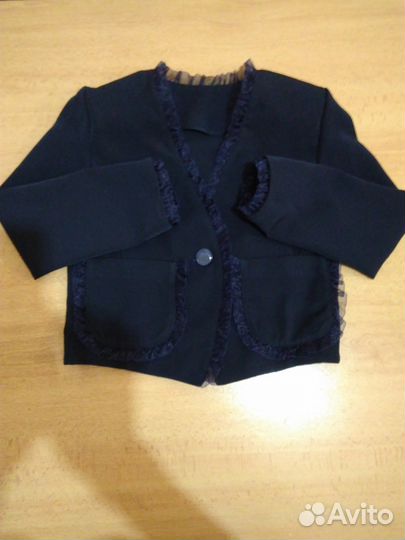 Продаю школьную форму для начальных классов