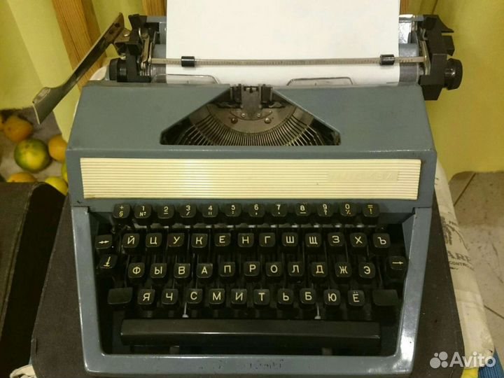 Печатная машинка Москва ретро СССР
