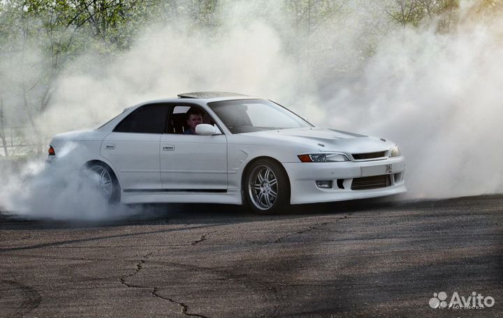 Пластиковый капот Toyota Mark 2 JZX90