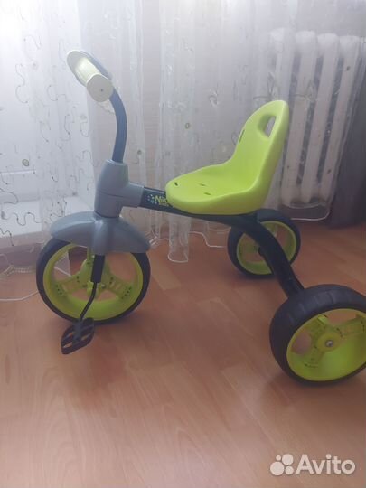 Детский трехколесный велосипед бу