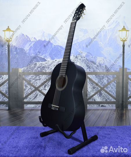 Классическая гитара (новая) с аксессуарами