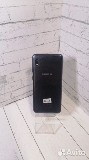 Samsung Galaxy A10, 2/32 ГБ