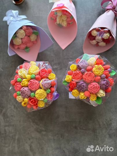 Букет из шоколадных цветов на выпускной