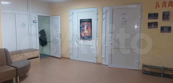Продам помещение свободного назначения, 240 м²