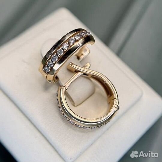 Золотые серьги с бриллиантами 585 золото