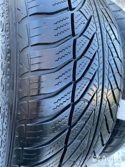 Goodyear UltraGrip 255/50 R19 107H