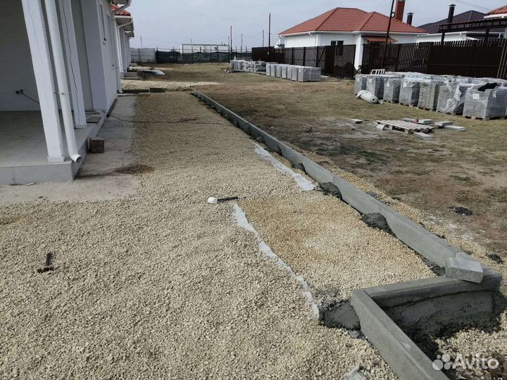 Укладка тротуарной плитки брусчатки