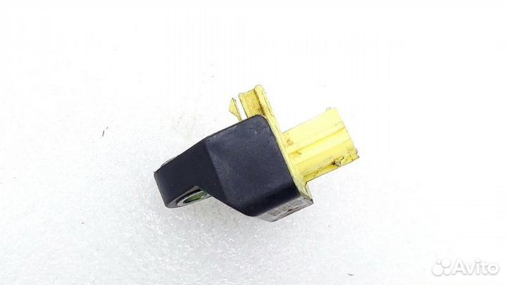 Датчик удара Toyota Camry XV70 A25afks 2021