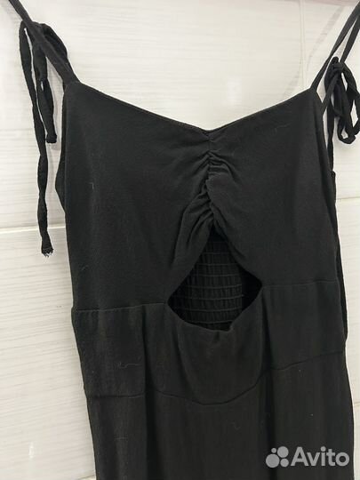 Плаьте bershka с вырезом под грудью y2k