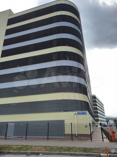 Машиноместо, 13 м²