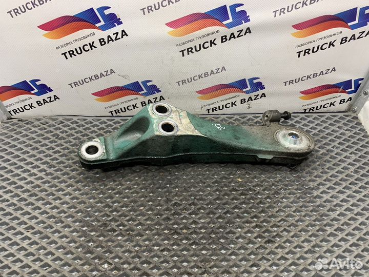 Кронштейн двигателя передний Volvo FH