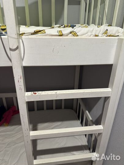 Кровать домик детская двухъярусная белая