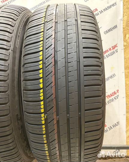 Kinforest KF550-UHP 215/60 R17 96V