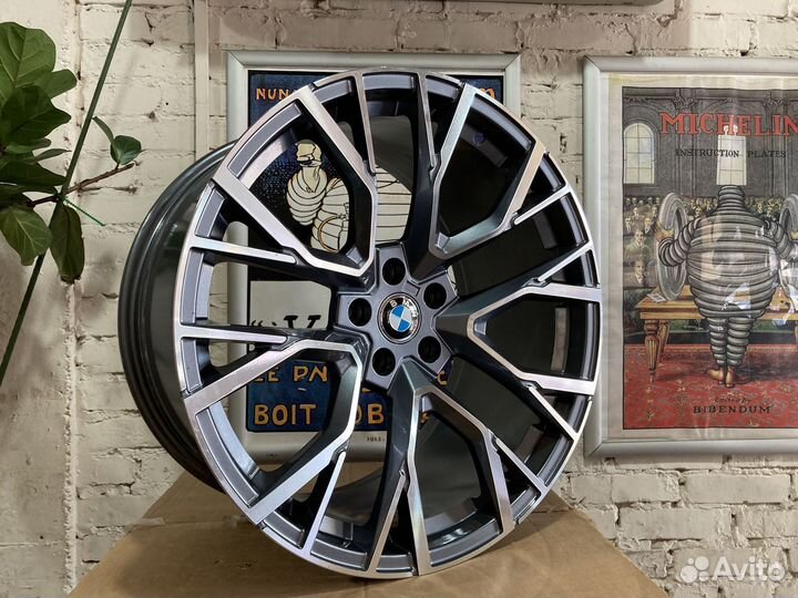 Диски на BMW X5 X6 G05 G06 R20 809 стиль